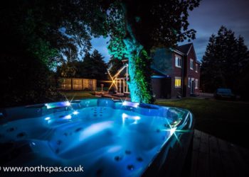 Read more about 13 Amp Hot Tub vs 32 Amp Hot Tub: Which is best for me? 