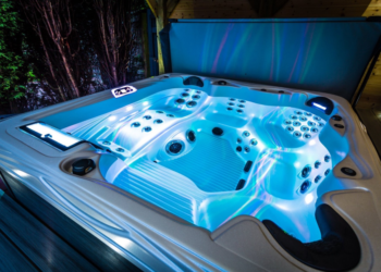 Read more about Do I want a lounger in my Hot Tub or an extra seat instead?